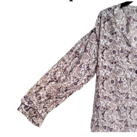 Roller Rabbit Women's White w/Purple Floral Print LAURA Blouse, Size Medium - Picture 3 of 10